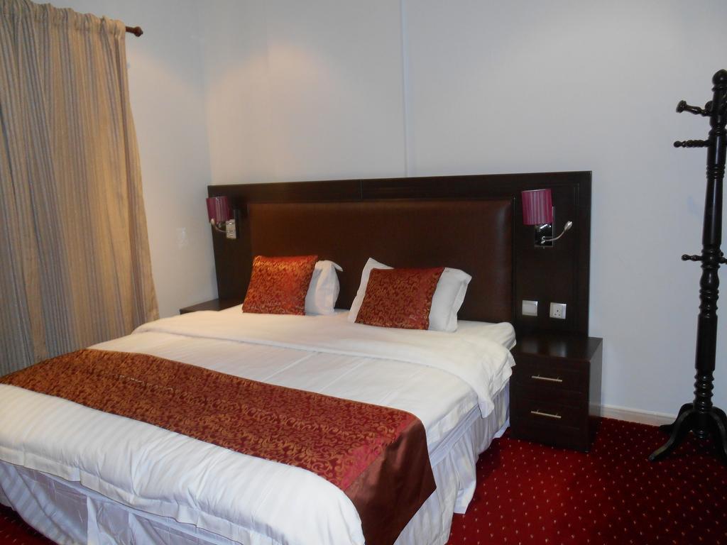 Aparthotel Samaya 4*